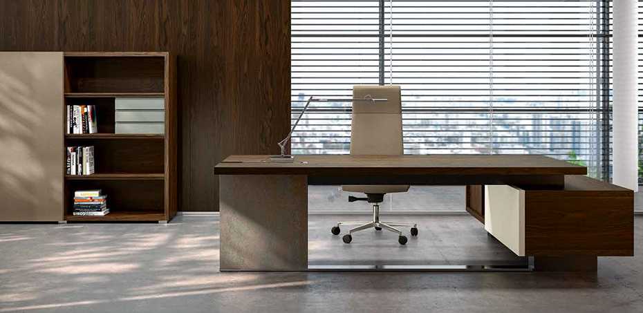 Scrivania design Trimat di Ora Office